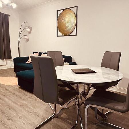 Come & Unwind In Charming 5 Bed House In Blackburn Blackburn  Eksteriør bilde