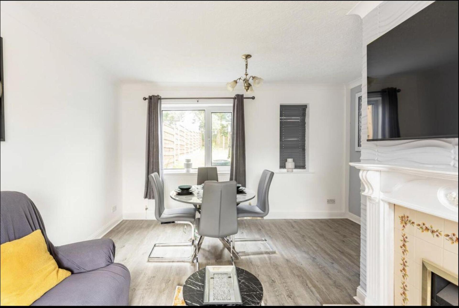 Come & Unwind In Charming 5 Bed House In Blackburn Blackburn  Eksteriør bilde